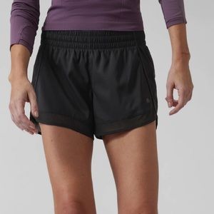 Athleta ‘Mesh Racer Run Short’